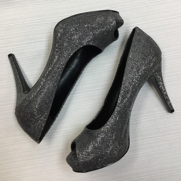 Exciting Heels by Nine West - Picture 6 of 8